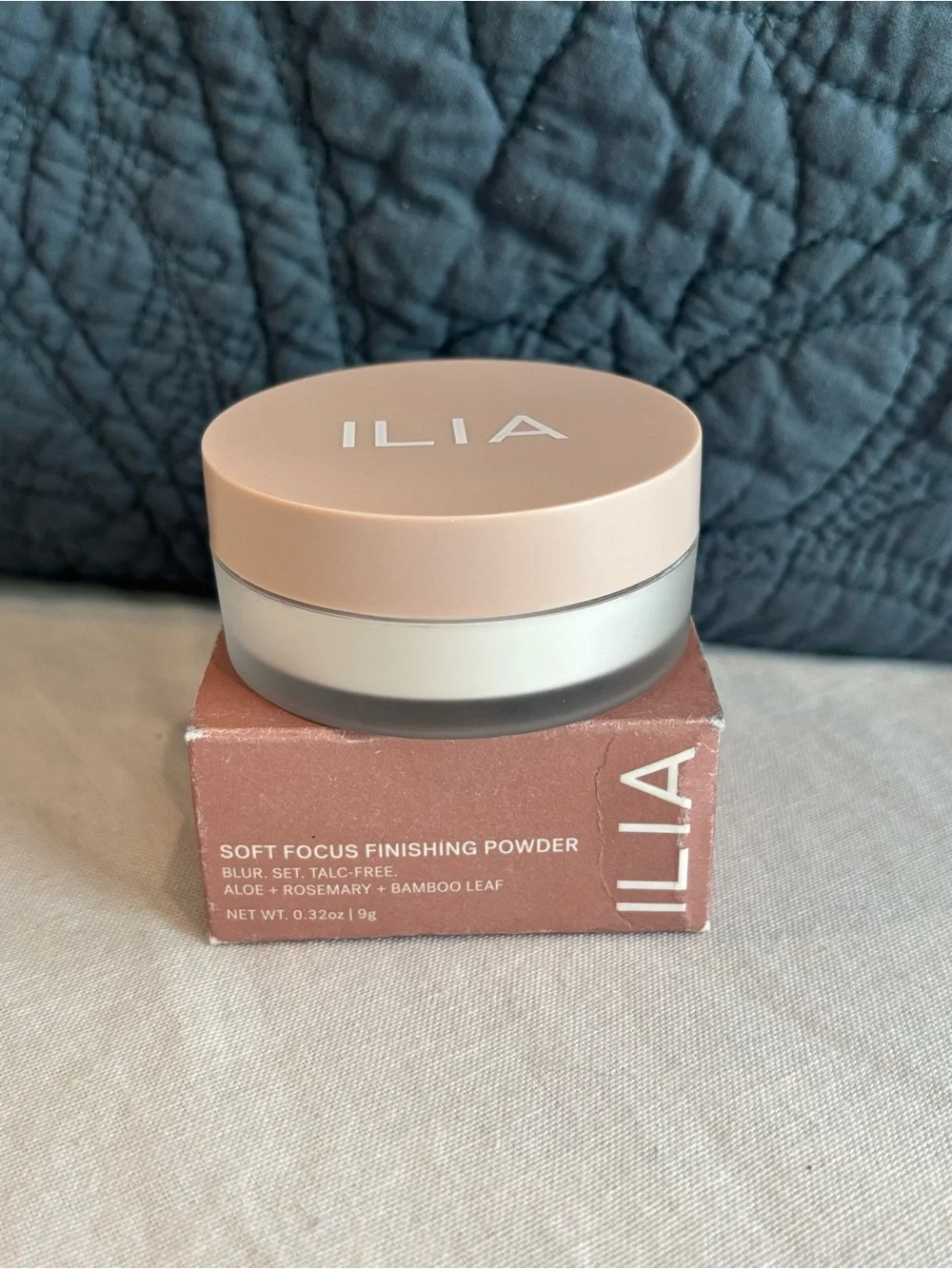 ILIA Soft Focus Finishing Powder Fade Into You 9g Full Size Setting Powder